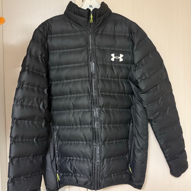 언더아머 콜드기어 경량패딩