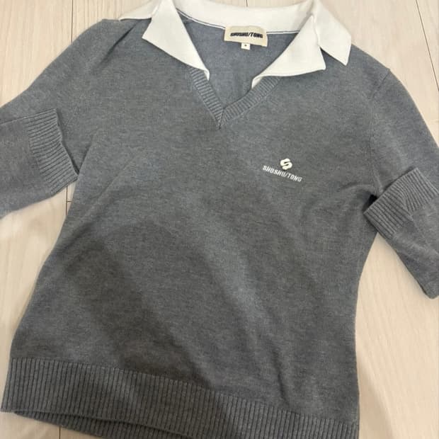 슈슈통 카라 니트 그레이  6사이즈