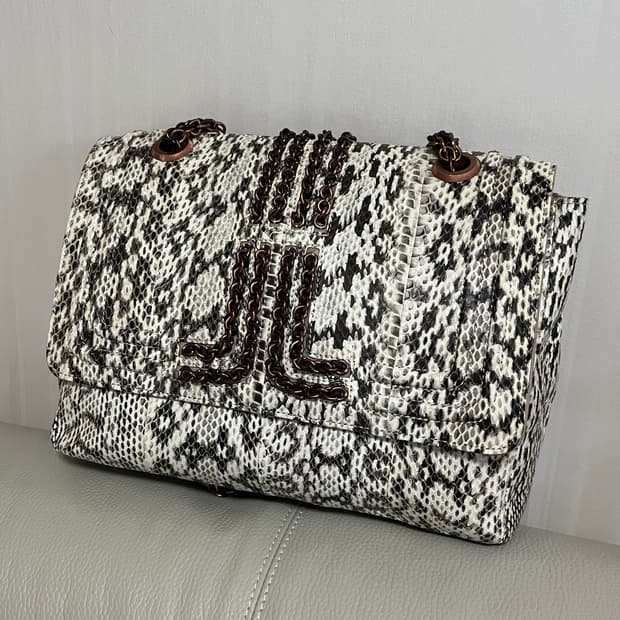 랑방 파이톤 뱀가죽 숄더백