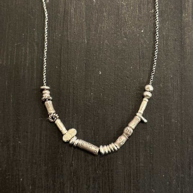 Musta karensilver mix necklace