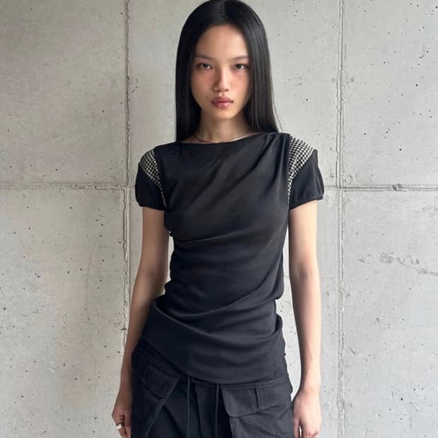 미스치프 카울 체크 블록 탑 블랙 M