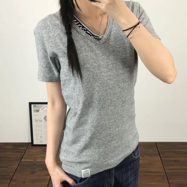 AZUL by Moussy Gray V Neck Tee