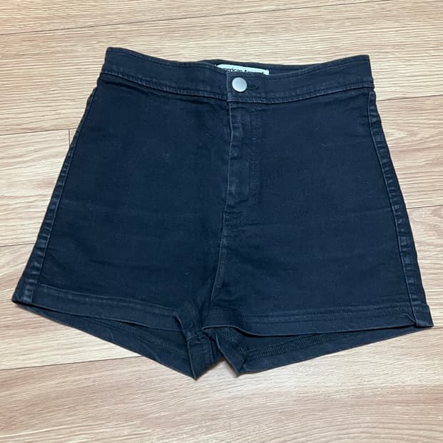 아메리칸어패럴 하이웨이스트 숏팬츠 블랙데님