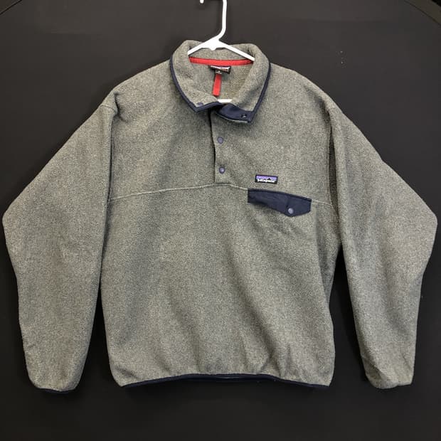 17FW 파타고니아 신칠라 스냅-T 그레이/네이비