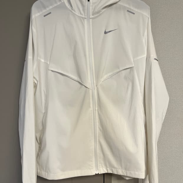 나이키 화이트 러닝 바람막이 L