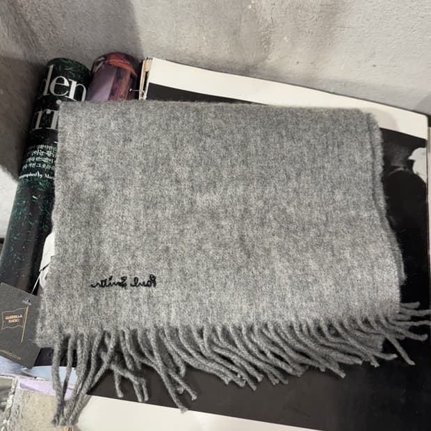 Paul Smith lambswool gray muffler