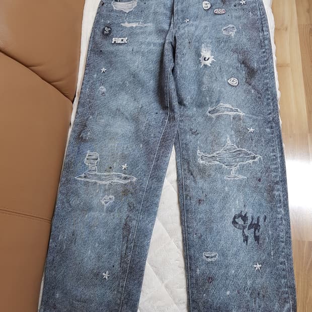 슈프림 HJR 트롱프뢰유 루즈핏 진 데님 팬츠 24FW