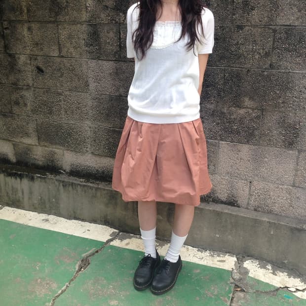 빈티지 라운드넥 반팔 니트 레이스 트림 디테일 아이보리