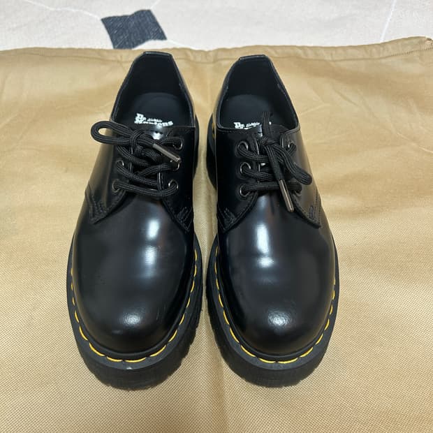 닥터마틴 1461 쿼드