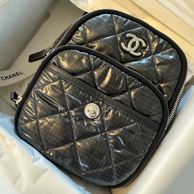 샤넬23/24코코네쥬 나일론백팩