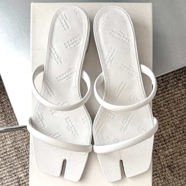 margiela s/s 20 white tabi sandals