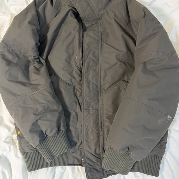노스페이스 카키 패딩
