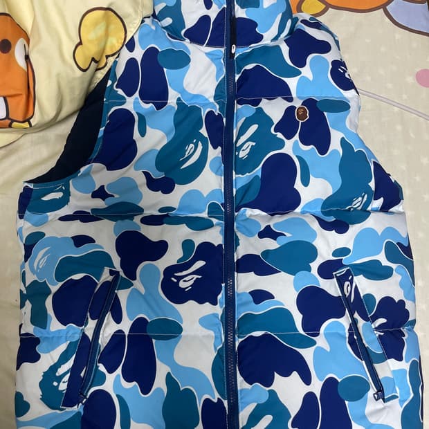 베이프 리버시블 조끼 패딩 청계 블루