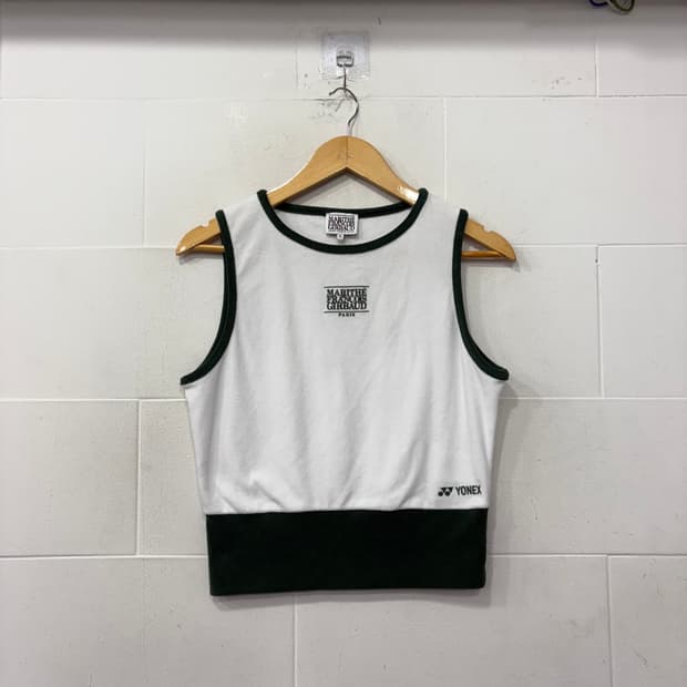 마리떼프랑소와자바 X 요넥스 크롭 슬리브리스