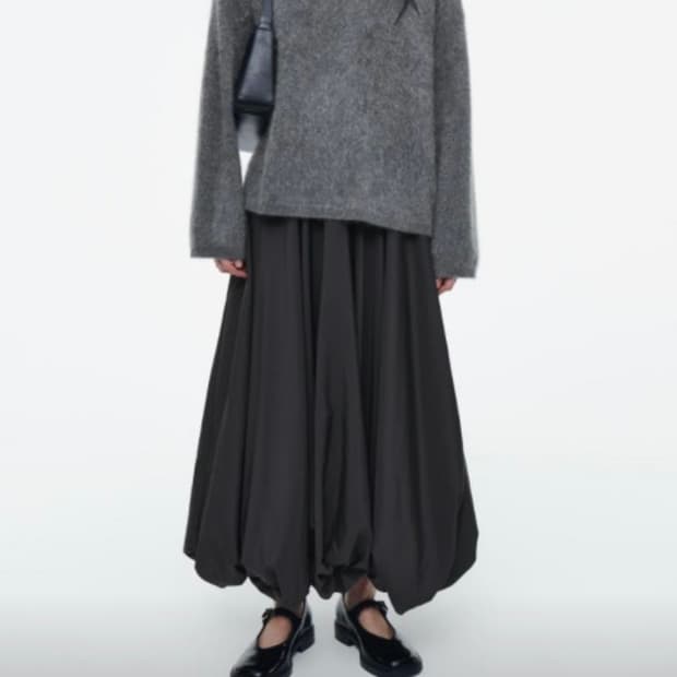 COS 코스 벌룬 헴 맥시 스커트(36)