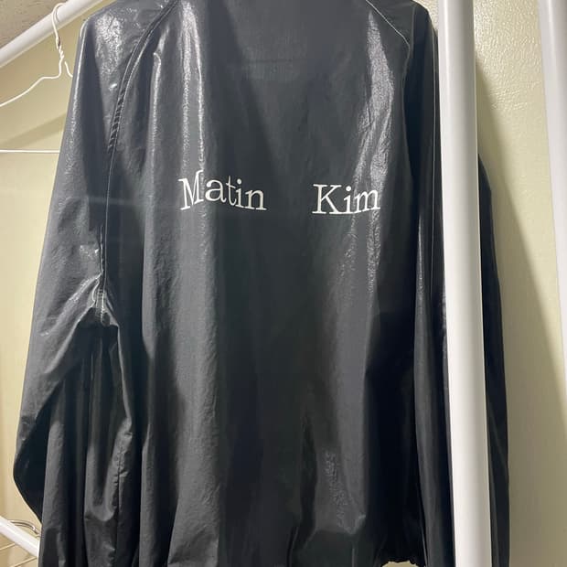 택없는 새상품)마뗑킴 바람막이 free사이즈