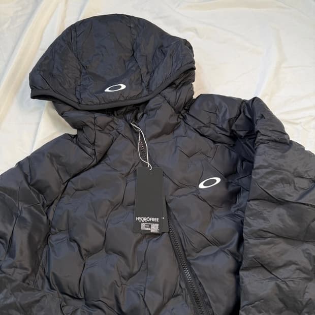 오클리 25FW 드리프트 경량패딩 우먼