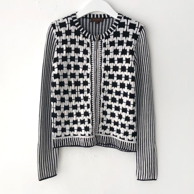 adoifo domingueg) pattern zip-up 