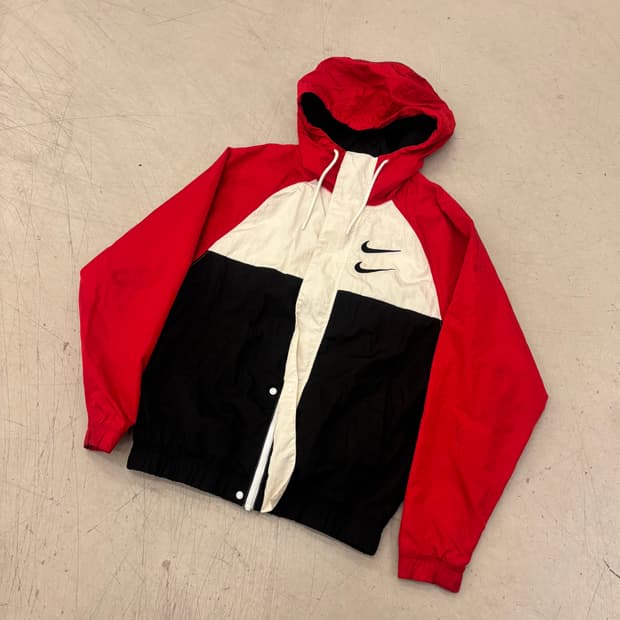 나이키 더블스우시 빅로고 배색 바람막이