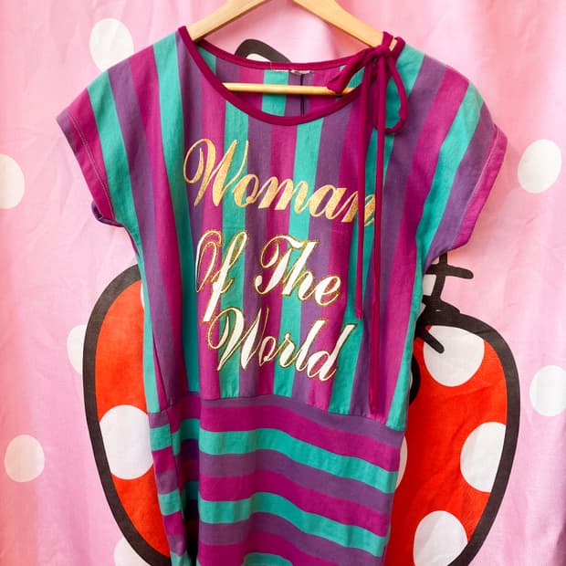 jpn 스트라이프 골드레터링 티셔츠