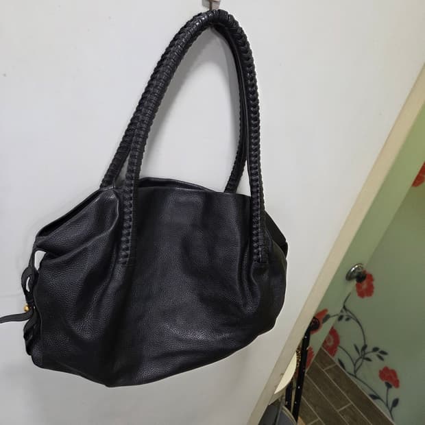페라가모 숄더