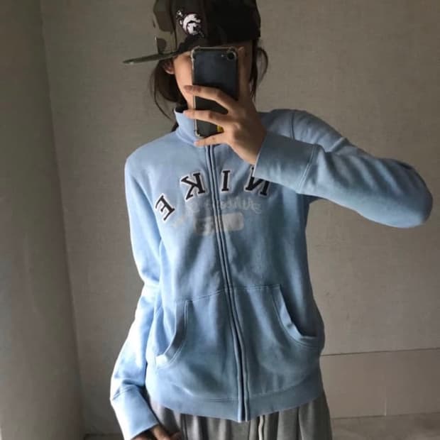 나이키 대장급 스카이블루 슬림핏 여성 져지 집업