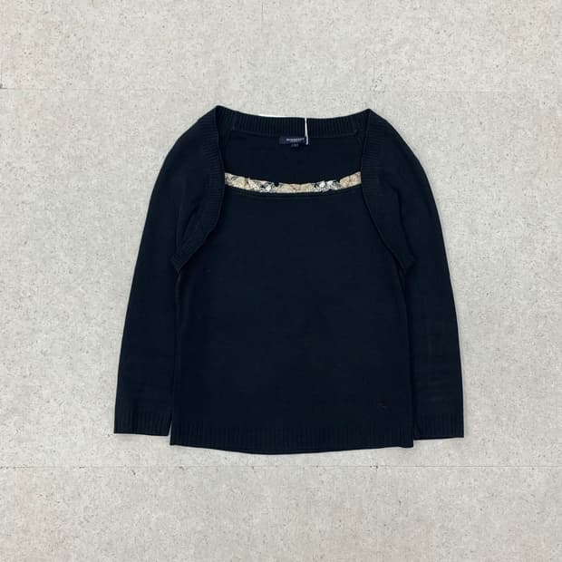 Burberry 버버리 스퀘어 넥 티셔츠