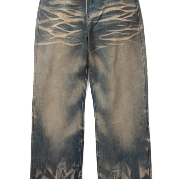 who devides war vintage flare denim