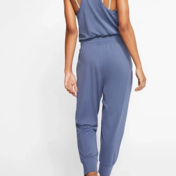 나이키 드라이핏 점프수트 