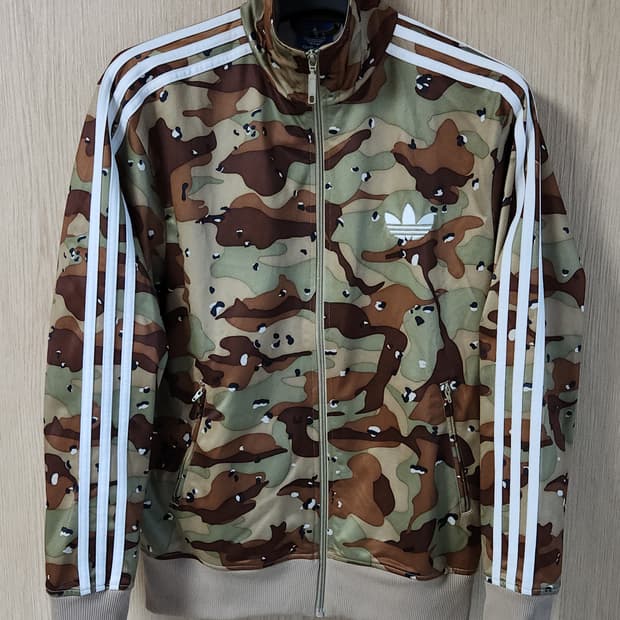 (착샷) 아디다스 파이어버드 져지 트랙탑 카모 밀리터리 