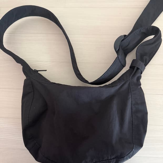 코스 새들백 블랙