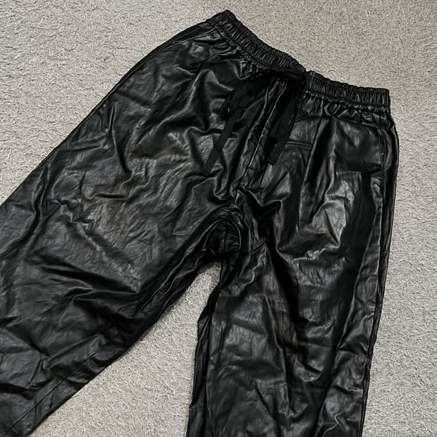 [100] 아조바이아조 레더팬츠