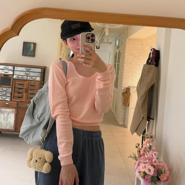 [새상품, 원가이하] 셀린느 트리옹프 폼폼 키링, 수지 착용