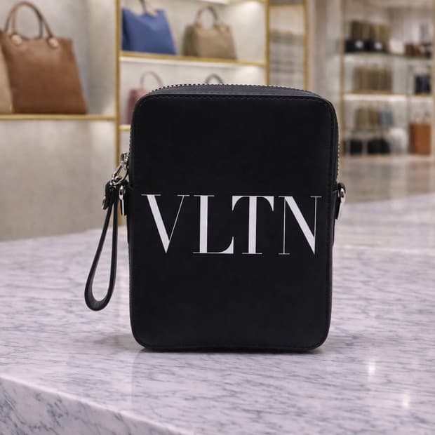 [S급] 발렌티노 VLTN 로고 레더 크로스백 판매합니다!!!