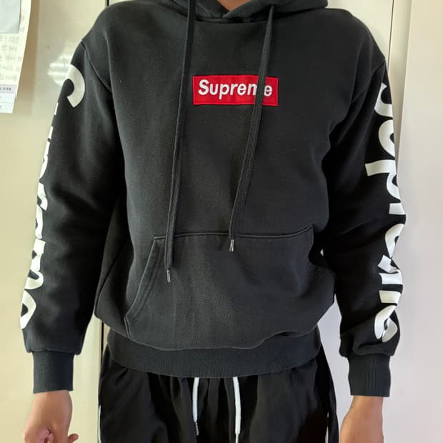 슈프림 후드티 판매합니다