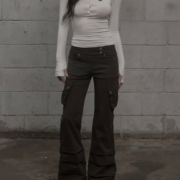 카키포인트 Bootcut Pants