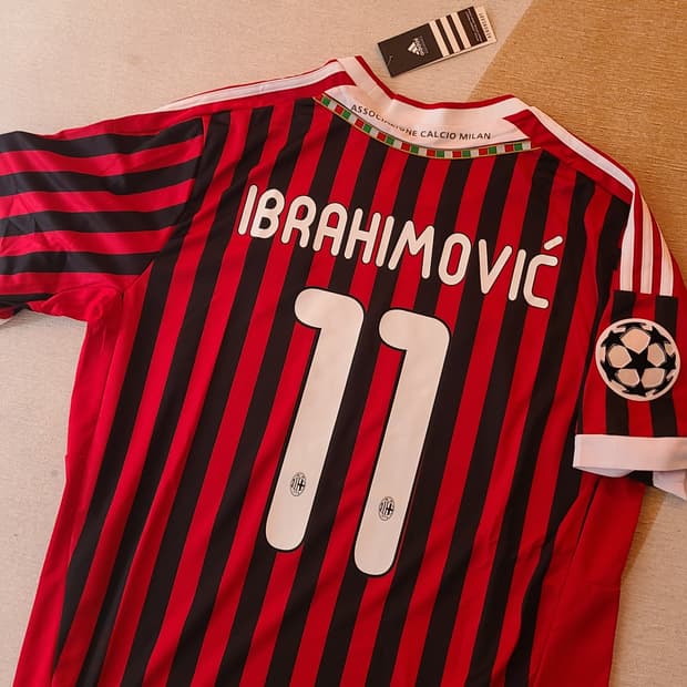 Ac밀란 이브라 즐라탄 유니폼