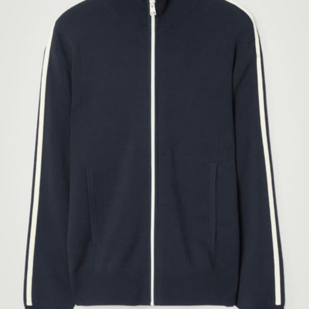 cos 컨트래스트 스트라이프 니티드 트랙 재킷