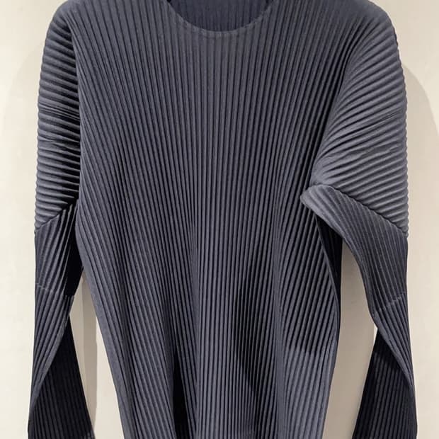 옴므플리세 이세이미야케 긴팔