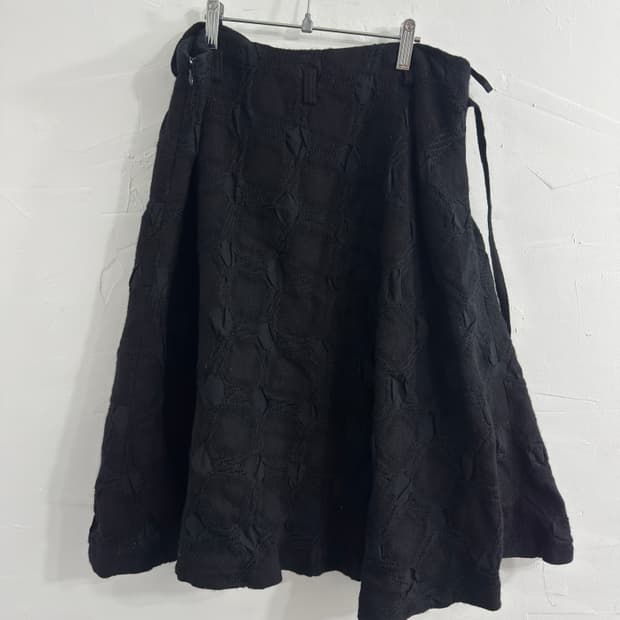 crescent design wool skirt