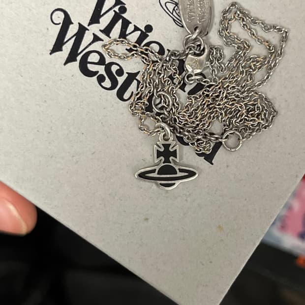 비비안웨스트우드 목걸이