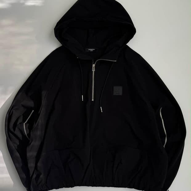 [100] 송지오 옴므 24ss 시그니처 벌룬 트랙 자켓 반집업 후드