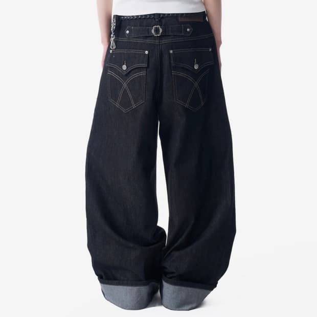 아캄 Cinch Back Denim Pants (Black)