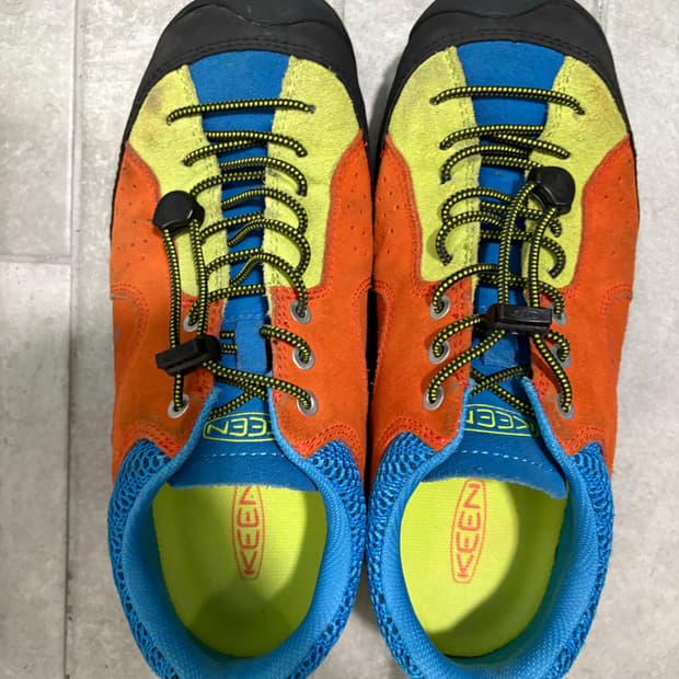 KEEN 270