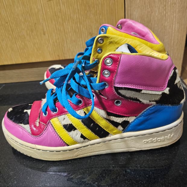 아디다스 제레미스캇 2ne1 송치 윙 하이탑 250 js wing