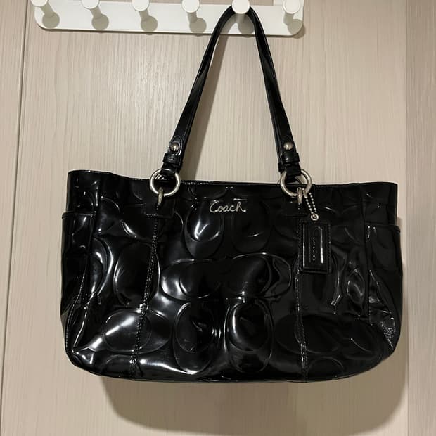 코치 블랙 페이턴트 가방 coach 에나멜 y2k