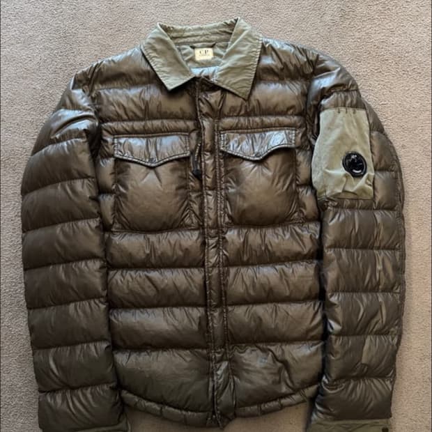 C.p컴퍼니 경량패딩