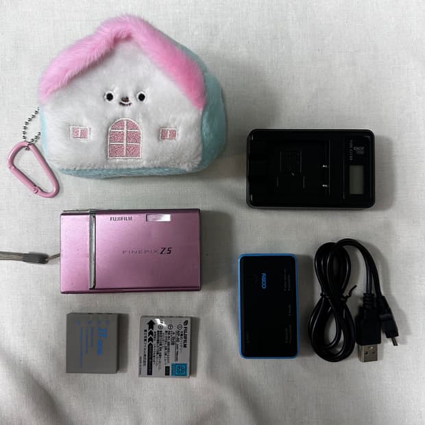 (작례) 후지필름 파인픽스 Z5fd 베이비핑크 디카 