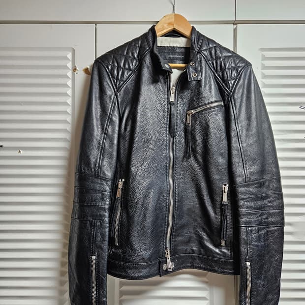 디스퀘어드2 바이커 가죽자켓 판매합니다.