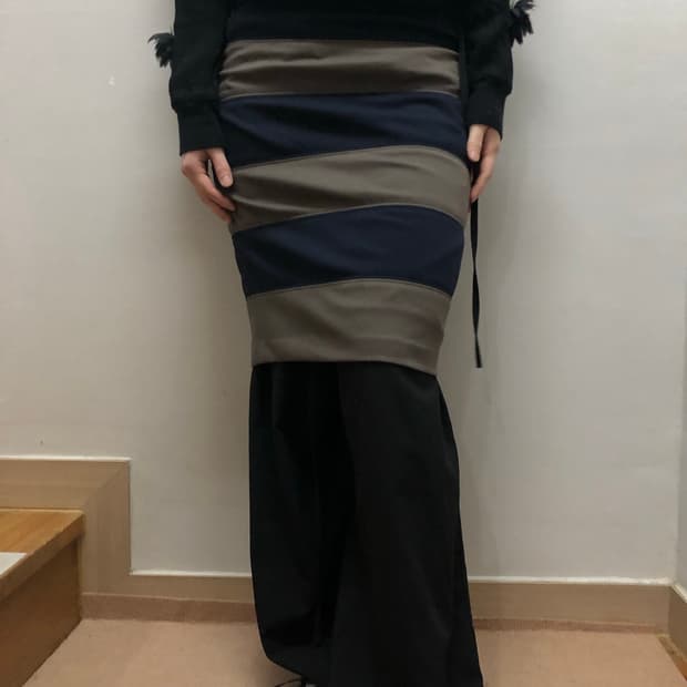 빈티지 카키 스트라이프 미디 스커트